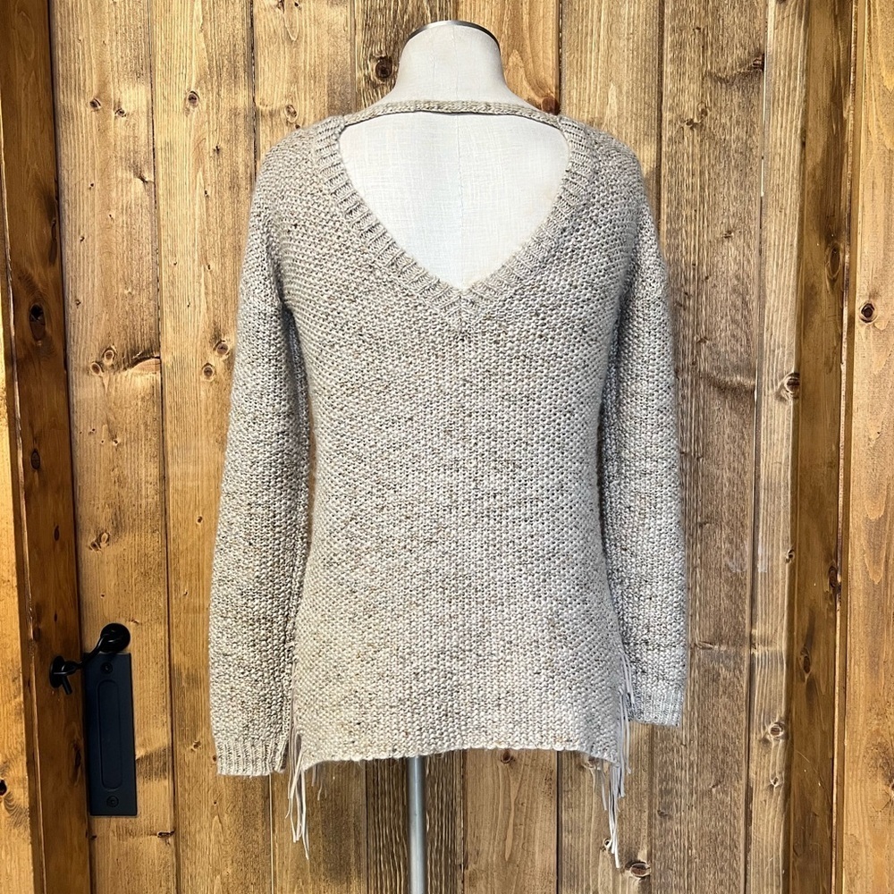 BKE Medium Neutral Tan Wool Sweater Suede Fringe Boho Western Casual - Picture 5 of 8